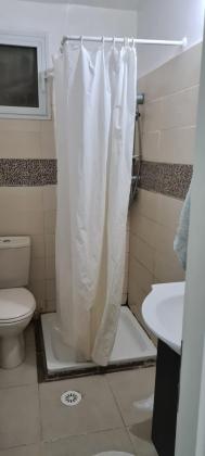 בר גיורא 27, שכונה ד