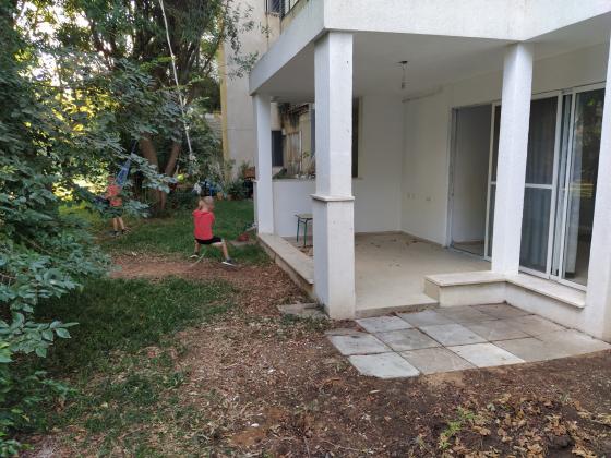 בני אפריים 215 (מעוז אביב א)