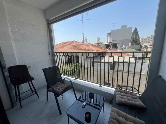 יצחק הלוי 55, גרין ועם