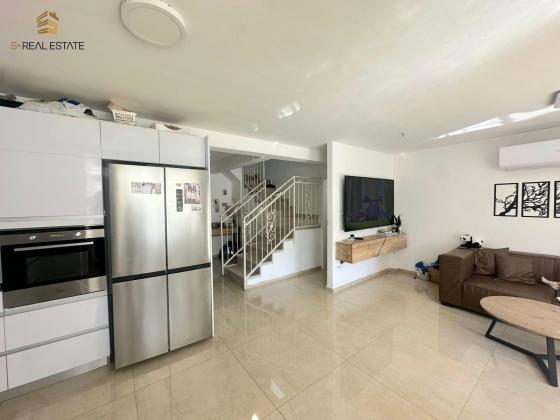 מעגלי יבנה 114, קטמון א-ו