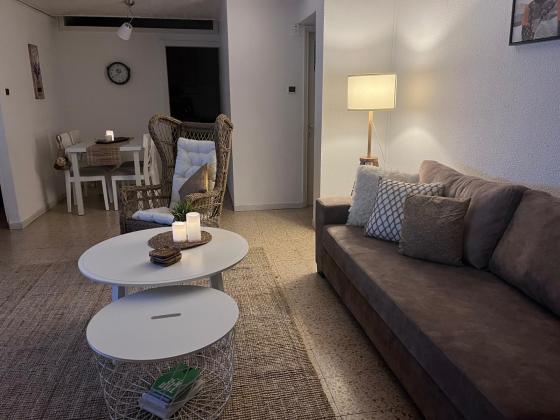 הגאון אליהו 9, מרום נווה