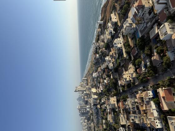 לויתן 4, עין התכלת