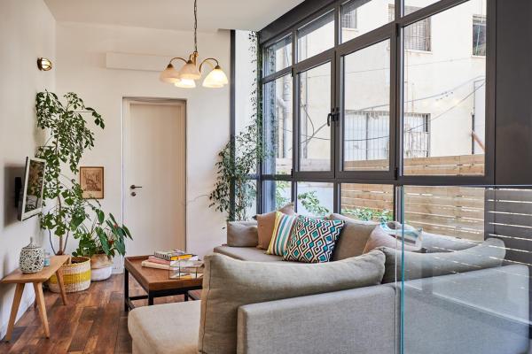 אחד העם, נווה צדק