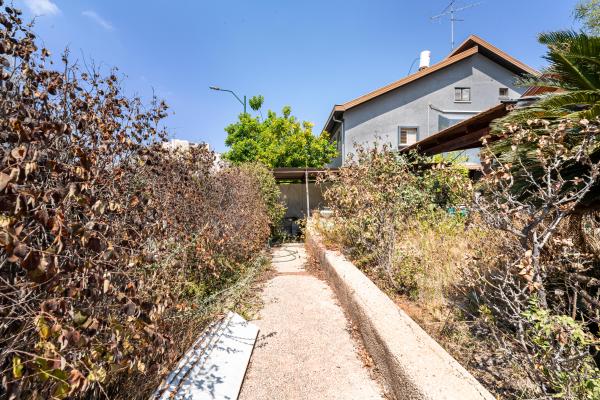 ברנר 11, כצנלסון