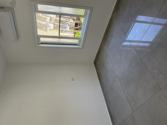 שלום עליכם 12, מרכז העיר