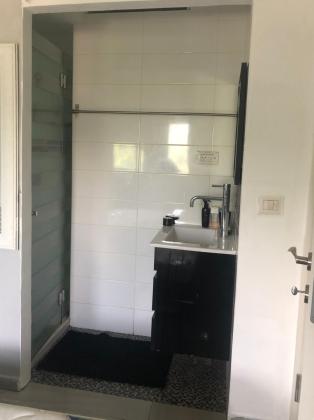 אורוגואי 1, קרית היובל