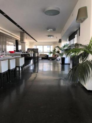 אלוני ניסים, פארק צמרת