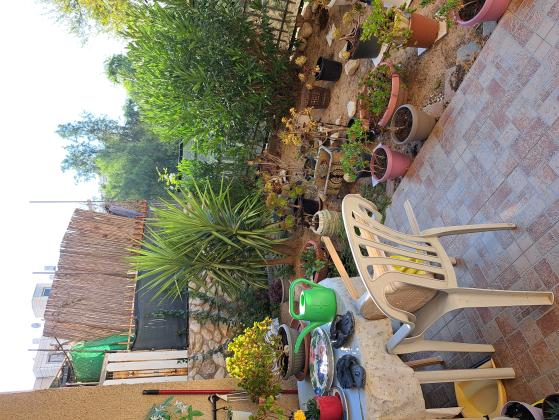 רחבת אמציה 13, שכונה ו