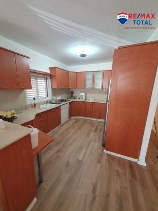 ביאליק 4, קרית עבודה