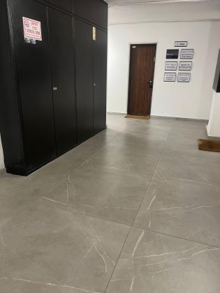 רוטשילד 53, אברמוביץ