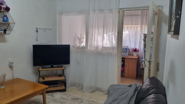 אילת 11, נוה שאנן