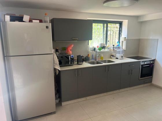 פרץ ברנשטיין 16, רמת שרת