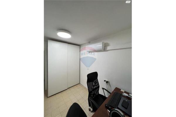 ששת הימים 11, כפר שלם