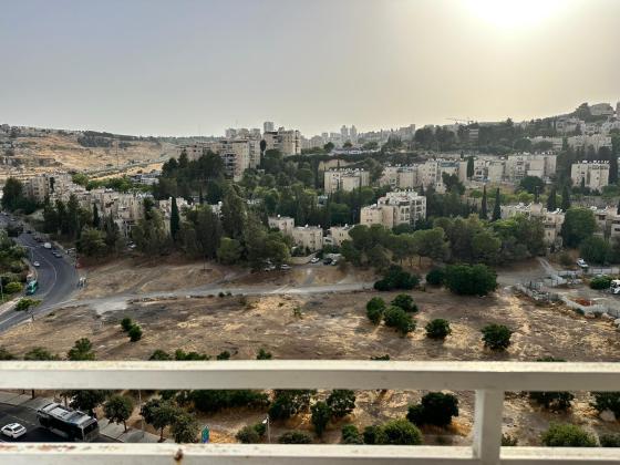 שלמה בן יוסף 21, ארמון הנציב