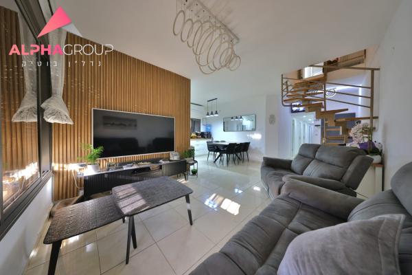 אלכסנדר זייד 51, קרית חיים מזרחית