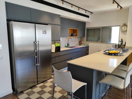 הזורע 5, הדר