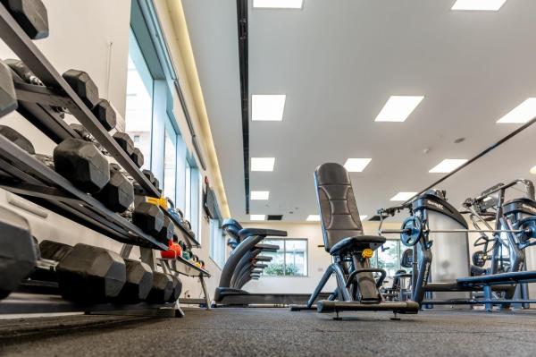 טוביהו דוד 123, שכונה ט