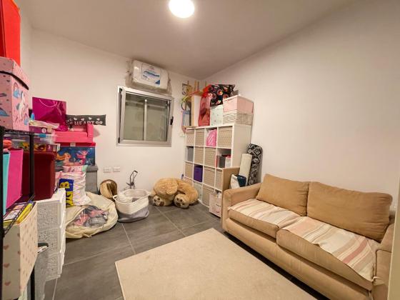 רבין 42, קרית רבין