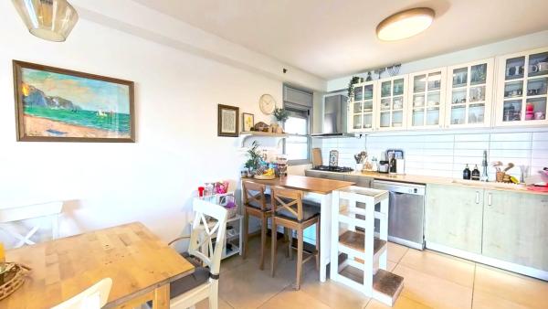 התפוז 13, רובע טז