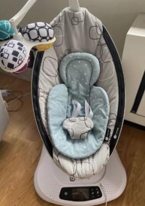 נדנדת התינוק הרב תנועתית MamaRoo