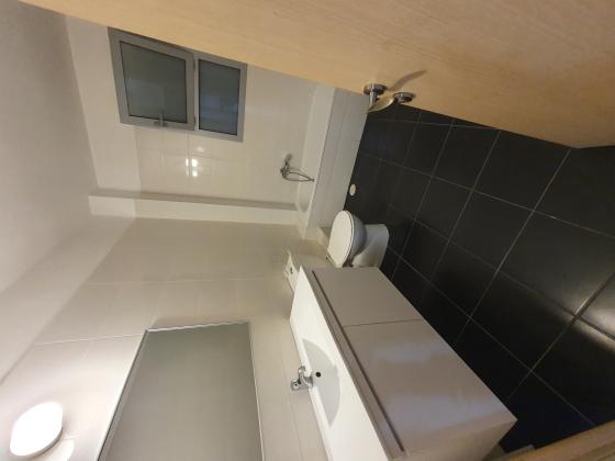 אפרסק 6, רובע טז