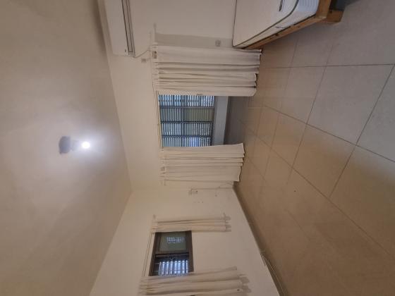 אבא הלל 51, החרוזים