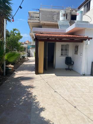 ביאליק 12, נוה אלון (עמידר)