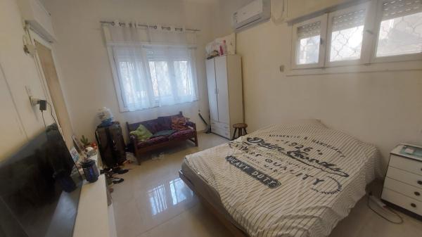 יוחנן הסנדלר, לב תל אביב