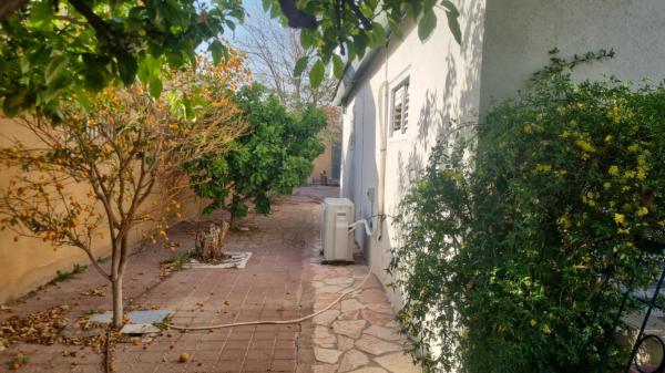 מיכה 3, שיכון דרום