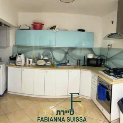 מבוא הגומא 8, רובע ח