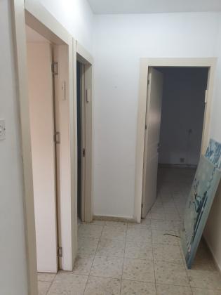 חזני 32, שכונה יא