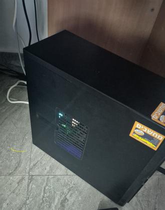 i7 8700 עם 16gb זכרון