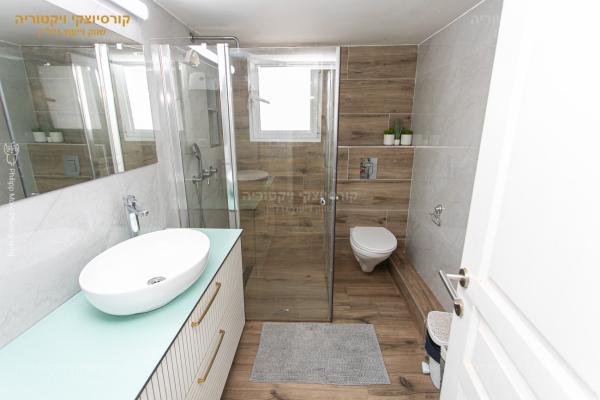 סחלב 22, רמת אלמוגי