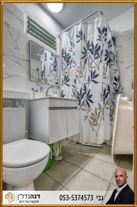 אבשלום חביב, גולדה