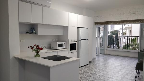 פינסקר 25, לב תל אביב החלק המערבי