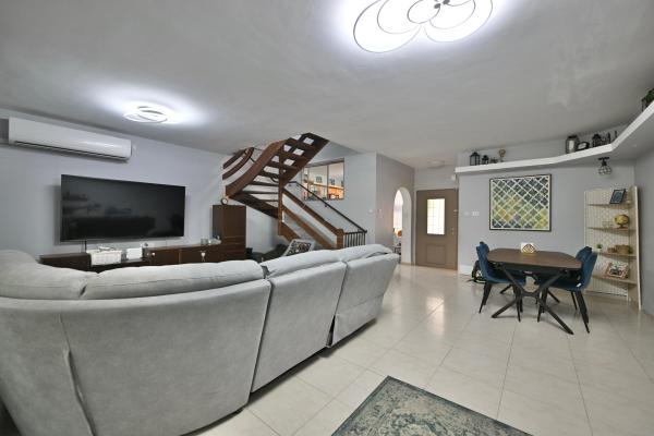 החלמונית 1, קרית ראשון