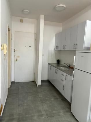 אליהו הנביא 2, שכונה ד