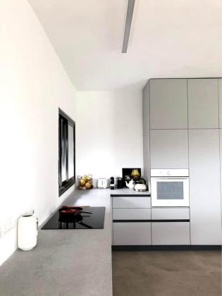 נעמ"ת 8, אחוזה