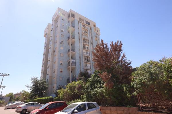 עין גדי 16 (שכונה ט)