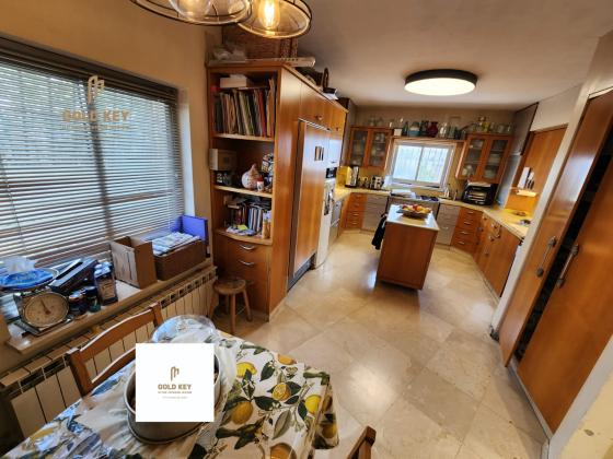 אדמור מלובביץ, רמת שלמה