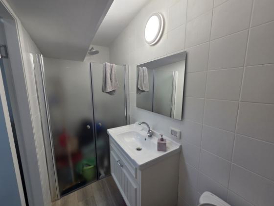 וינגייט 12, נווה הברון