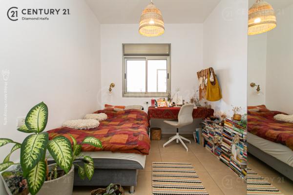 אלכסנדר ינאי, כרמליה