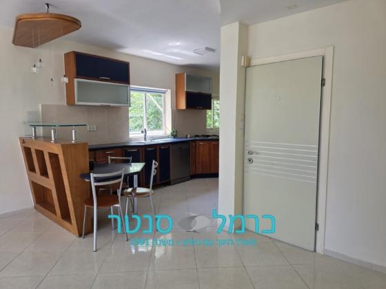 הרקפות, כרמל מערבי