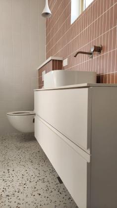 אבן גבירול, שרונה