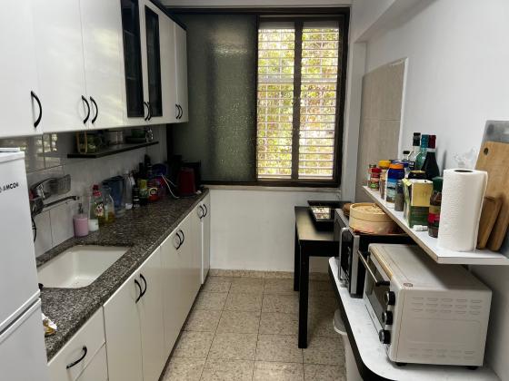 הרב מימון 40, נוה שאנן