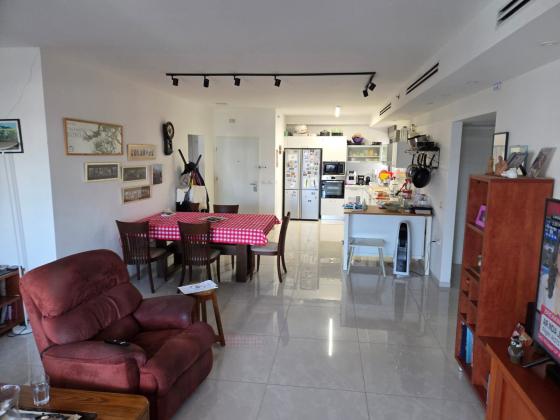 פרופ' אברהם הרשקו 8, רחובות המדע