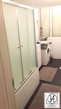 פתח תקוה 3, קרית עבודה