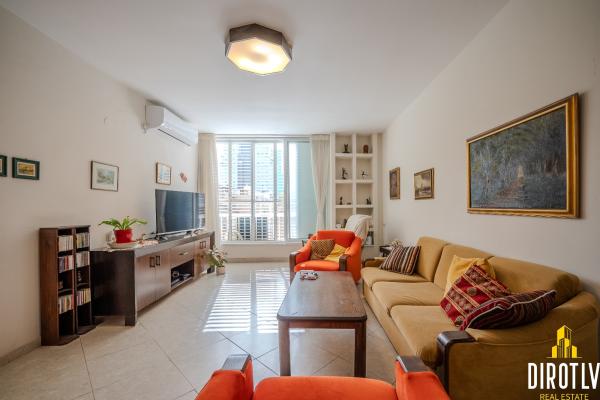 עליית הנוער 14, נחלת יצחק