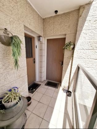 ברכה צפירה 6, רמת שרת