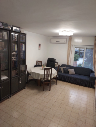 שלמה בן יוסף 322, ארמון הנציב